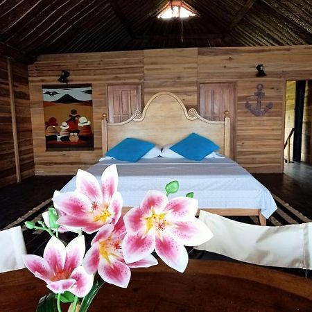 Hostal Velero Relax Guachaca Екстериор снимка