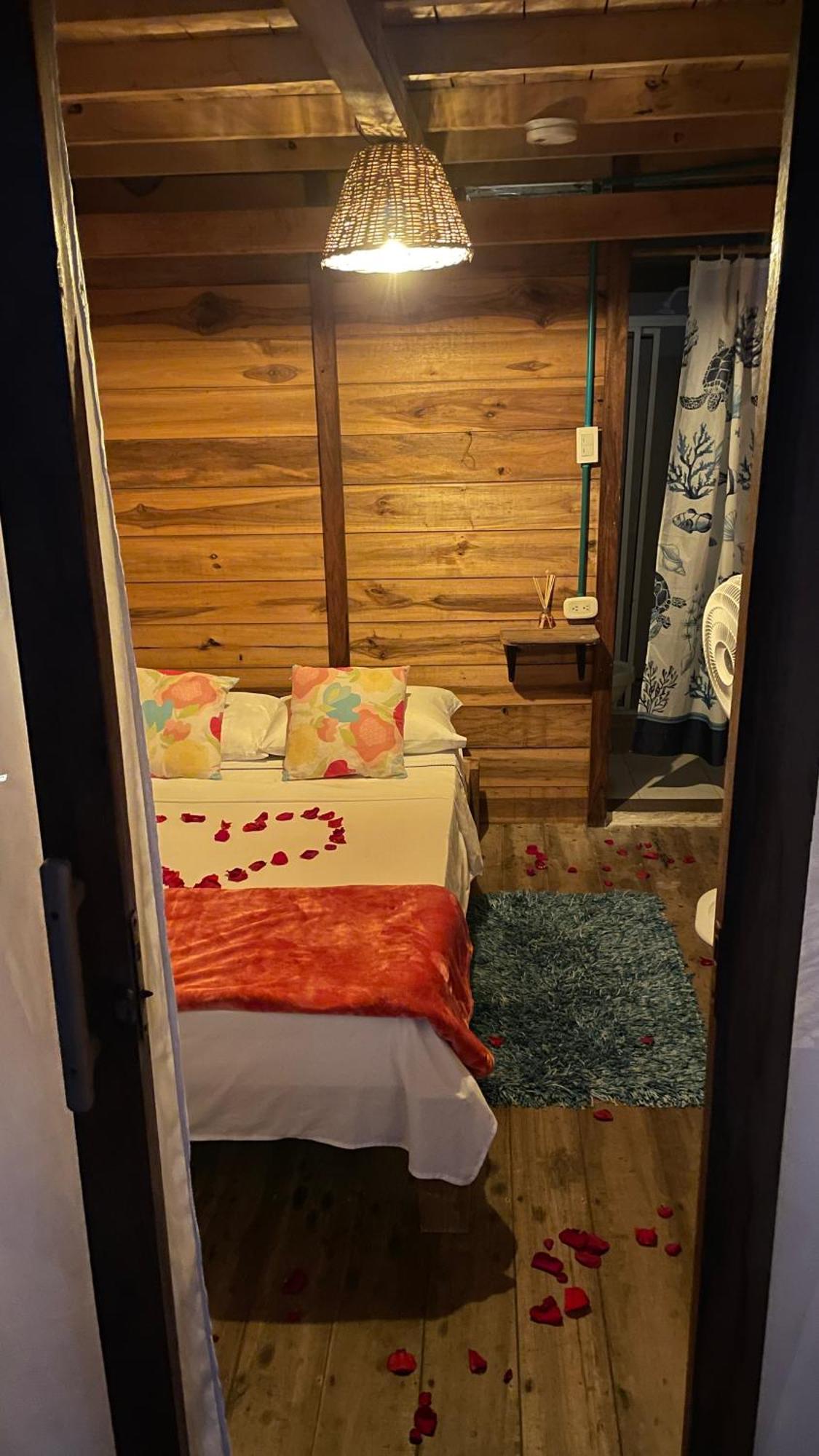 Hostal Velero Relax Guachaca Екстериор снимка