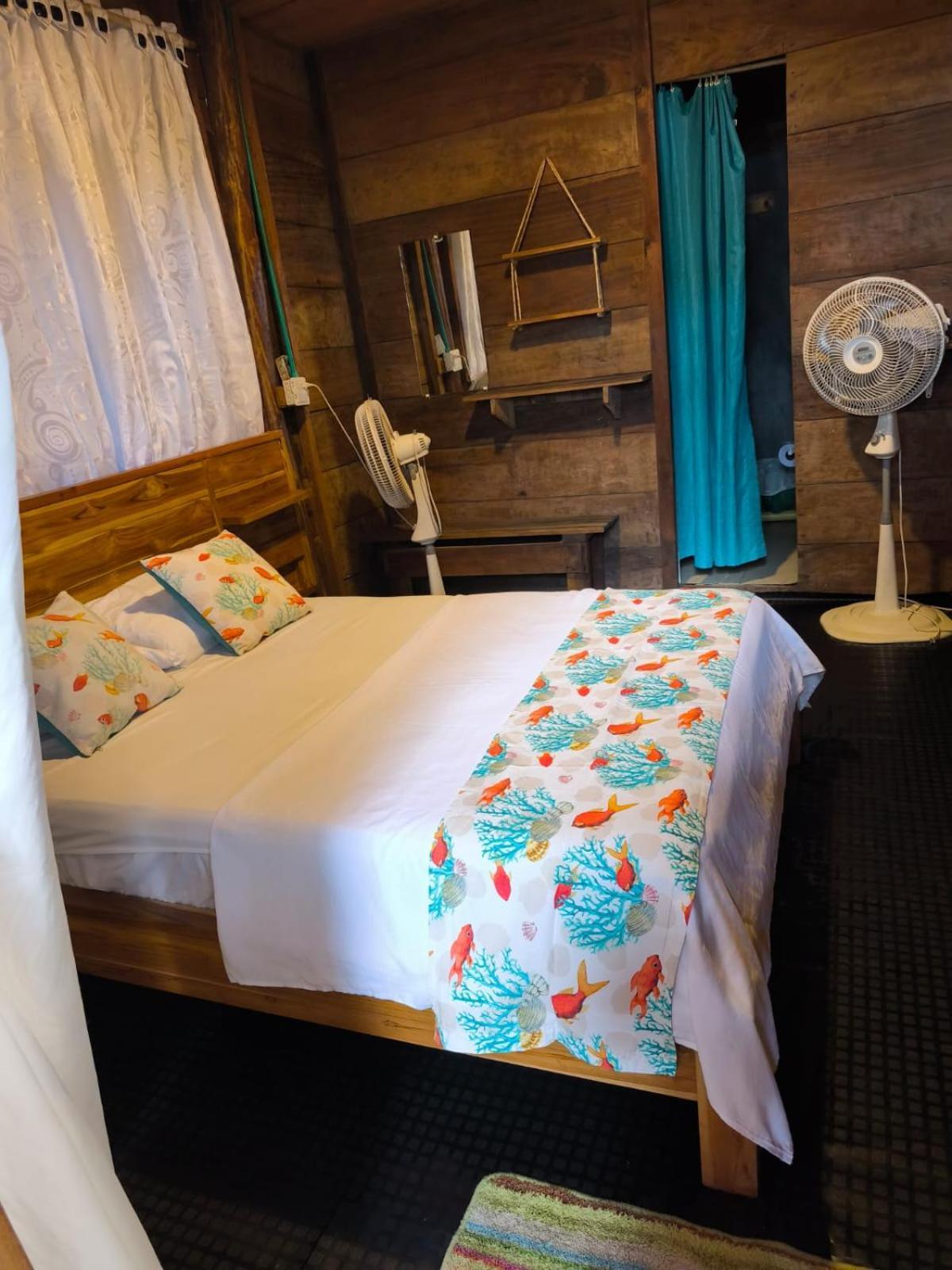 Hostal Velero Relax Guachaca Екстериор снимка
